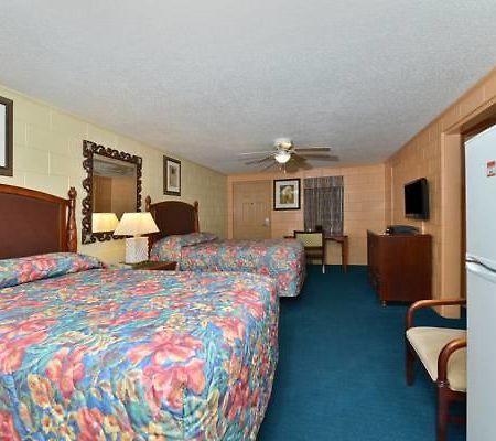 Savannah Inn And Suites Savannah Port Area 객실 사진