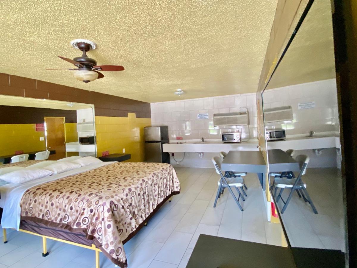 Savannah Inn And Suites Savannah Port Area 외부 사진