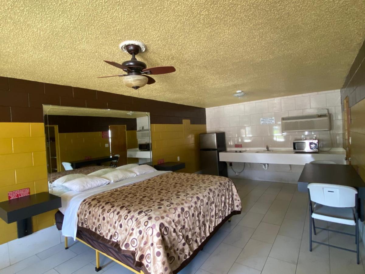 Savannah Inn And Suites Savannah Port Area 외부 사진