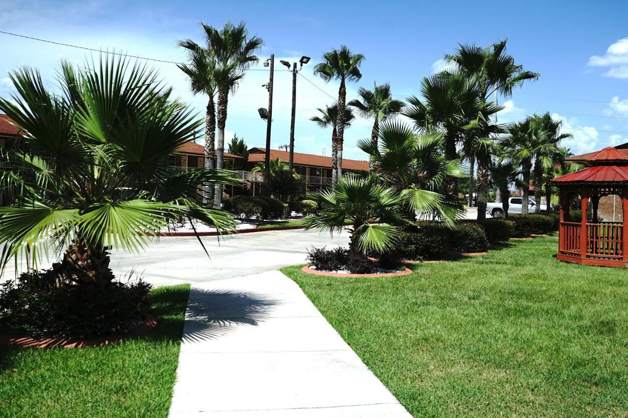 Savannah Inn And Suites Savannah Port Area 외부 사진