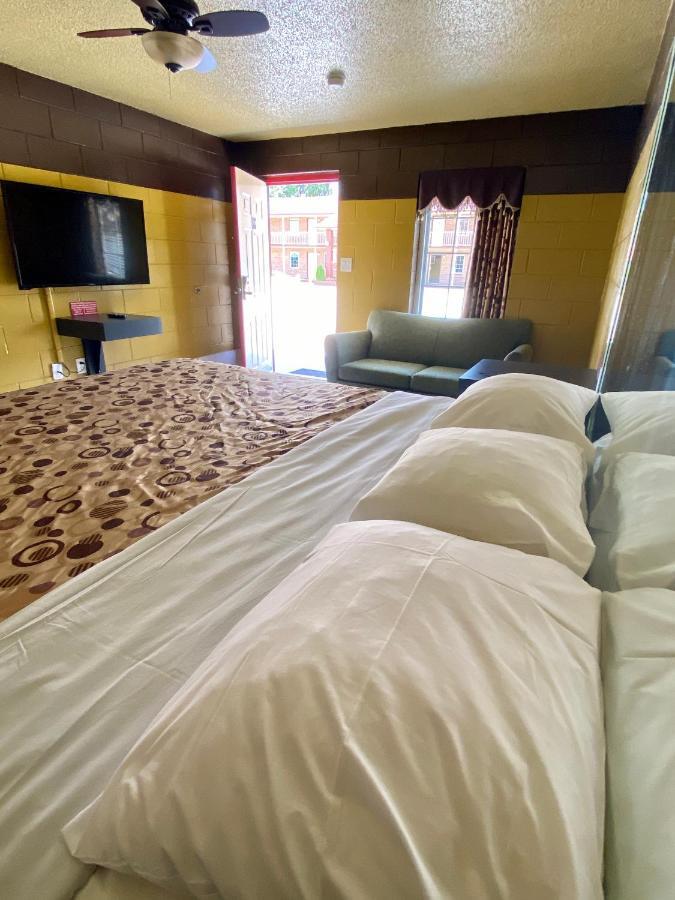 Savannah Inn And Suites Savannah Port Area 외부 사진