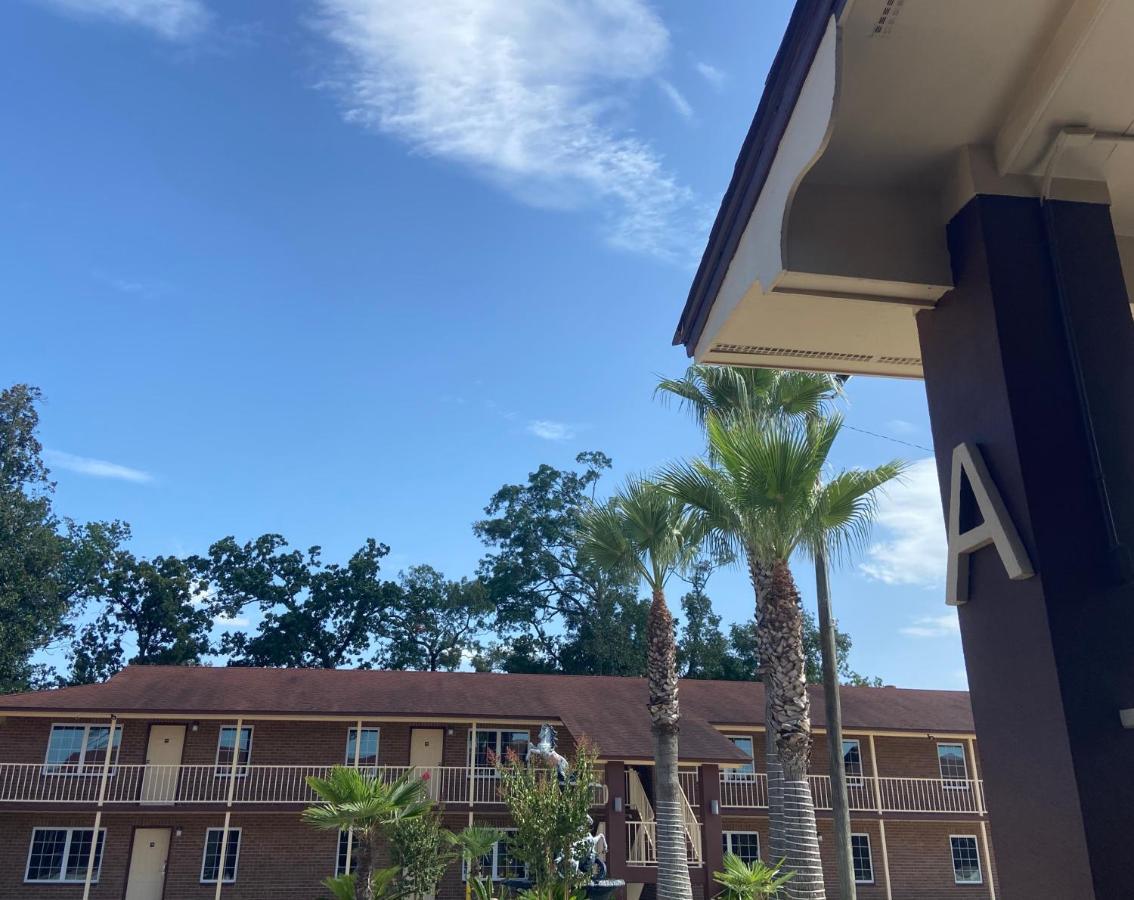 Savannah Inn And Suites Savannah Port Area 포트 웬트워스 외부 사진