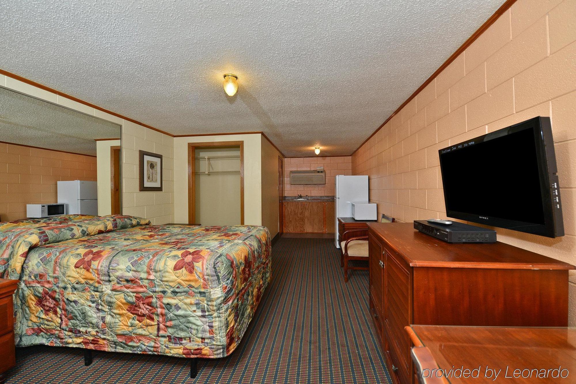 Savannah Inn And Suites Savannah Port Area 외부 사진
