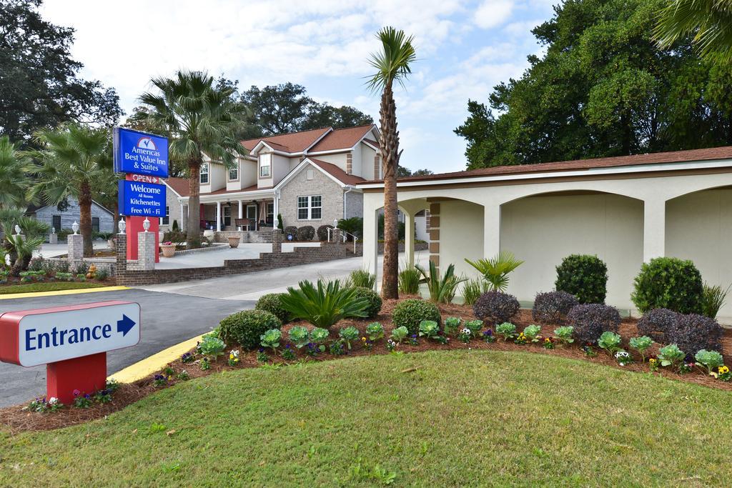 Savannah Inn And Suites Savannah Port Area 외부 사진