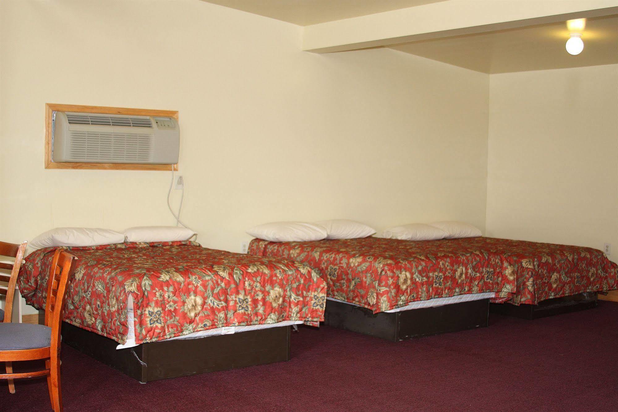 Savannah Inn And Suites Savannah Port Area 포트 웬트워스 외부 사진